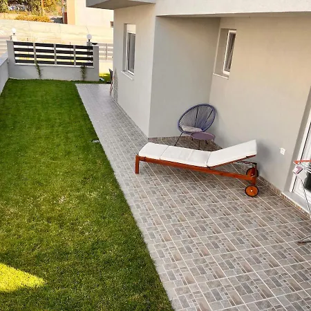 Three Cats Nikiti (Sithonia)