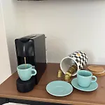 Three Cats アパート ニキティ